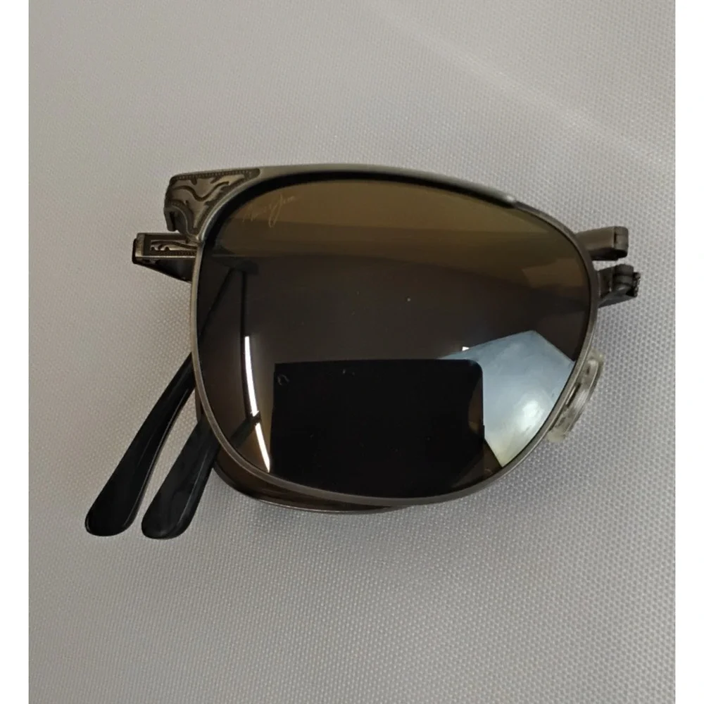 Maui Jim Stillwater Foldable Sunglasses STG-BG 52-20-145 Silver w/ Case #J5706